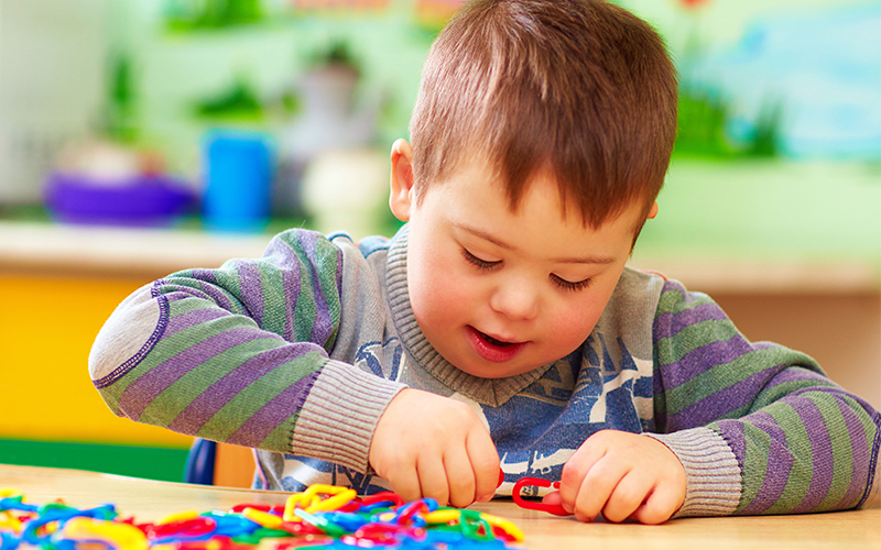 Recent studies on genetic and environmental basis of autism
